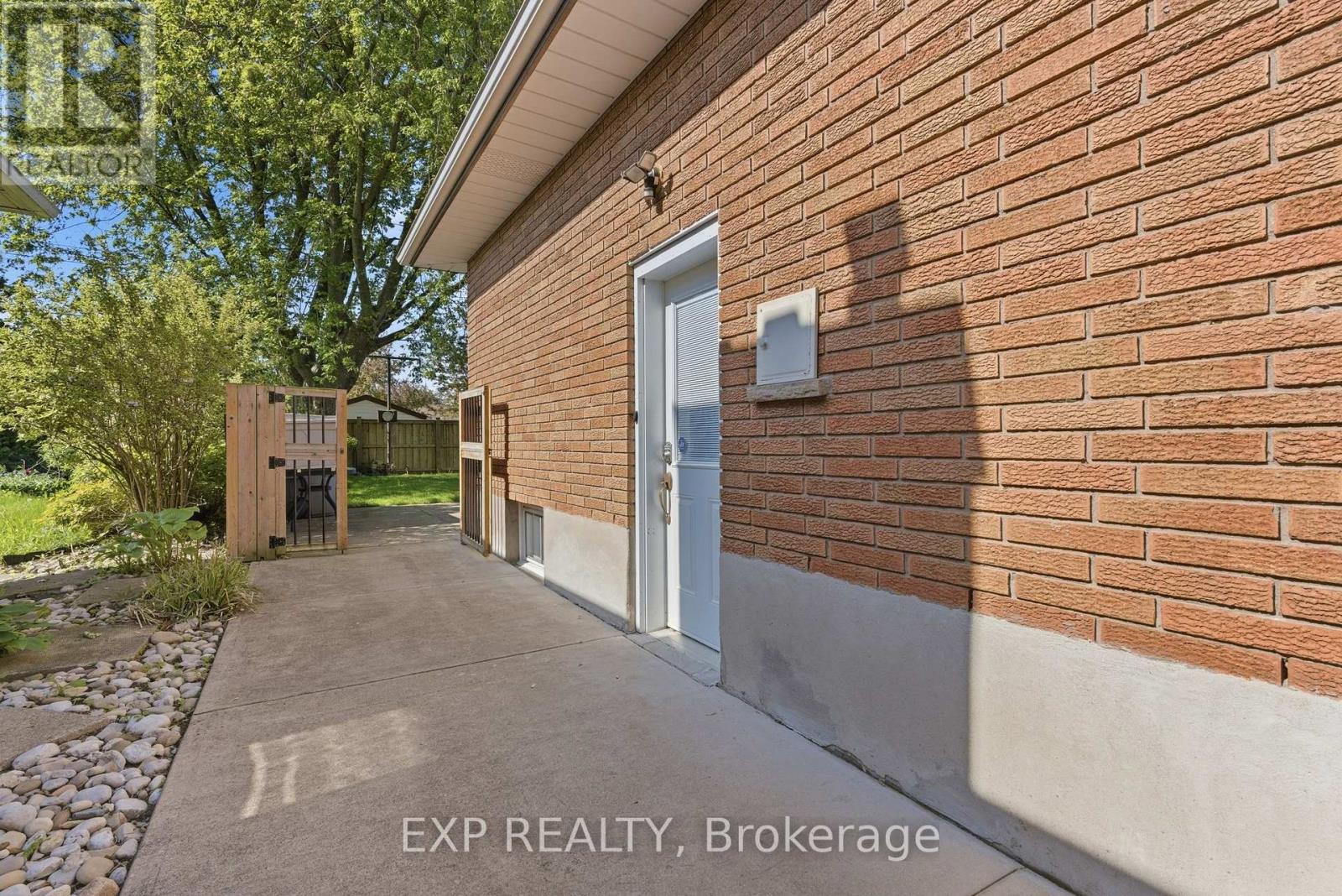 11 MARTHA COURT