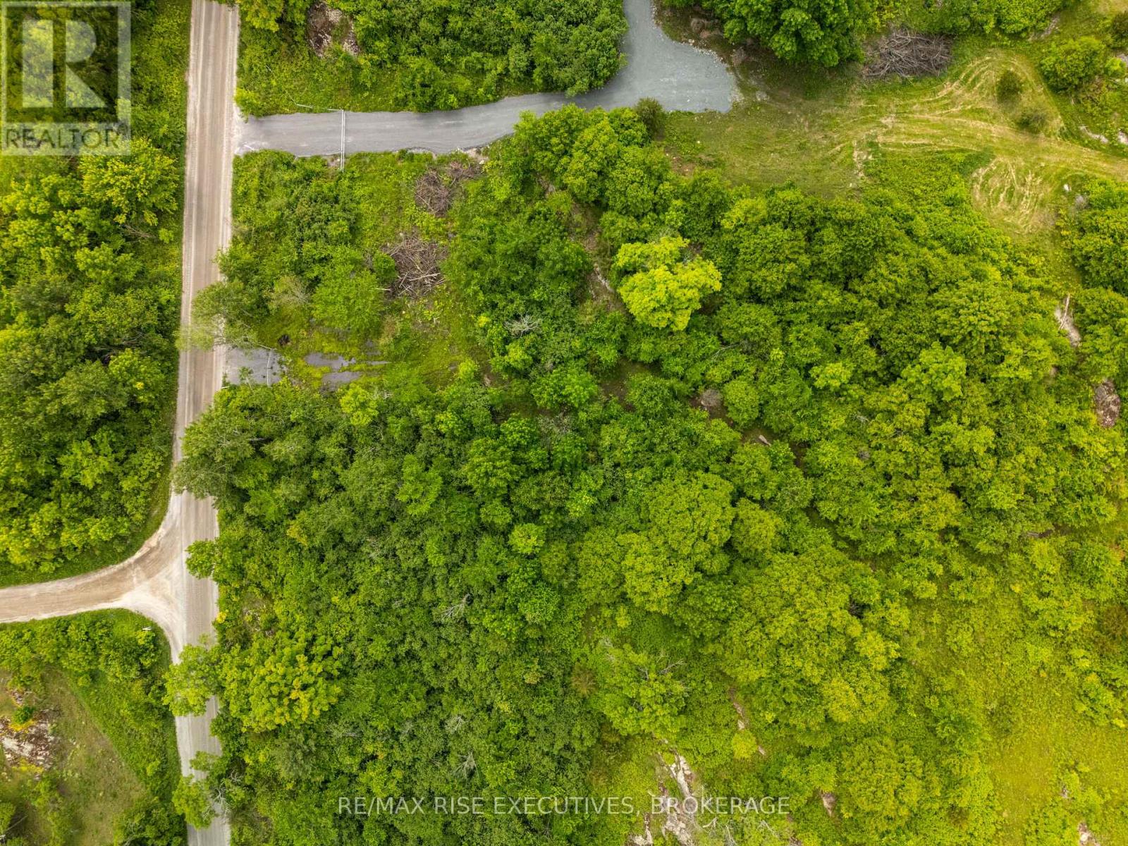 85 WHITE LAKE ROAD S