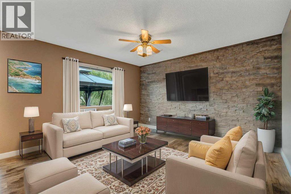 60 Citadel Peak Mews NW