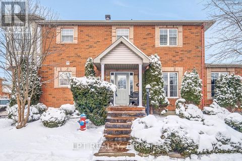 254 WESTVALLEY PRIVATE E Ottawa ON K1V2B6