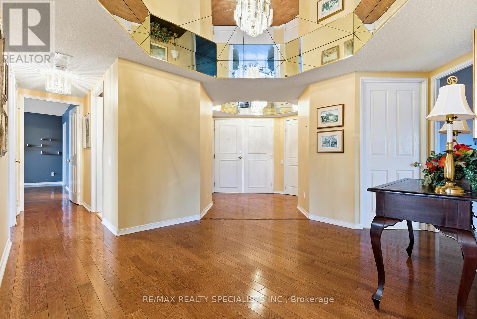 304 - 1800 THE COLLEGEWAY