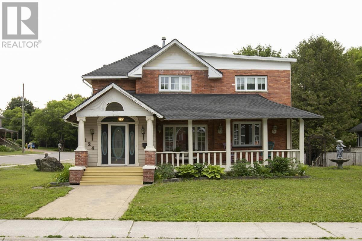 124 Upton RD