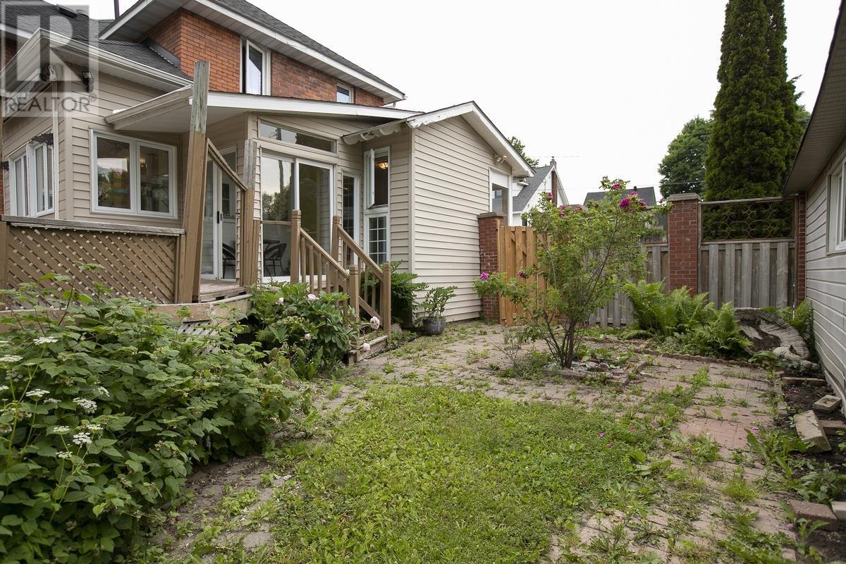 124 Upton RD