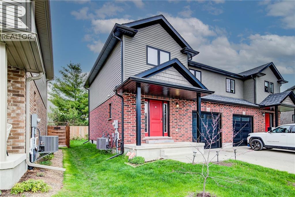 63 CRAB APPLE Court