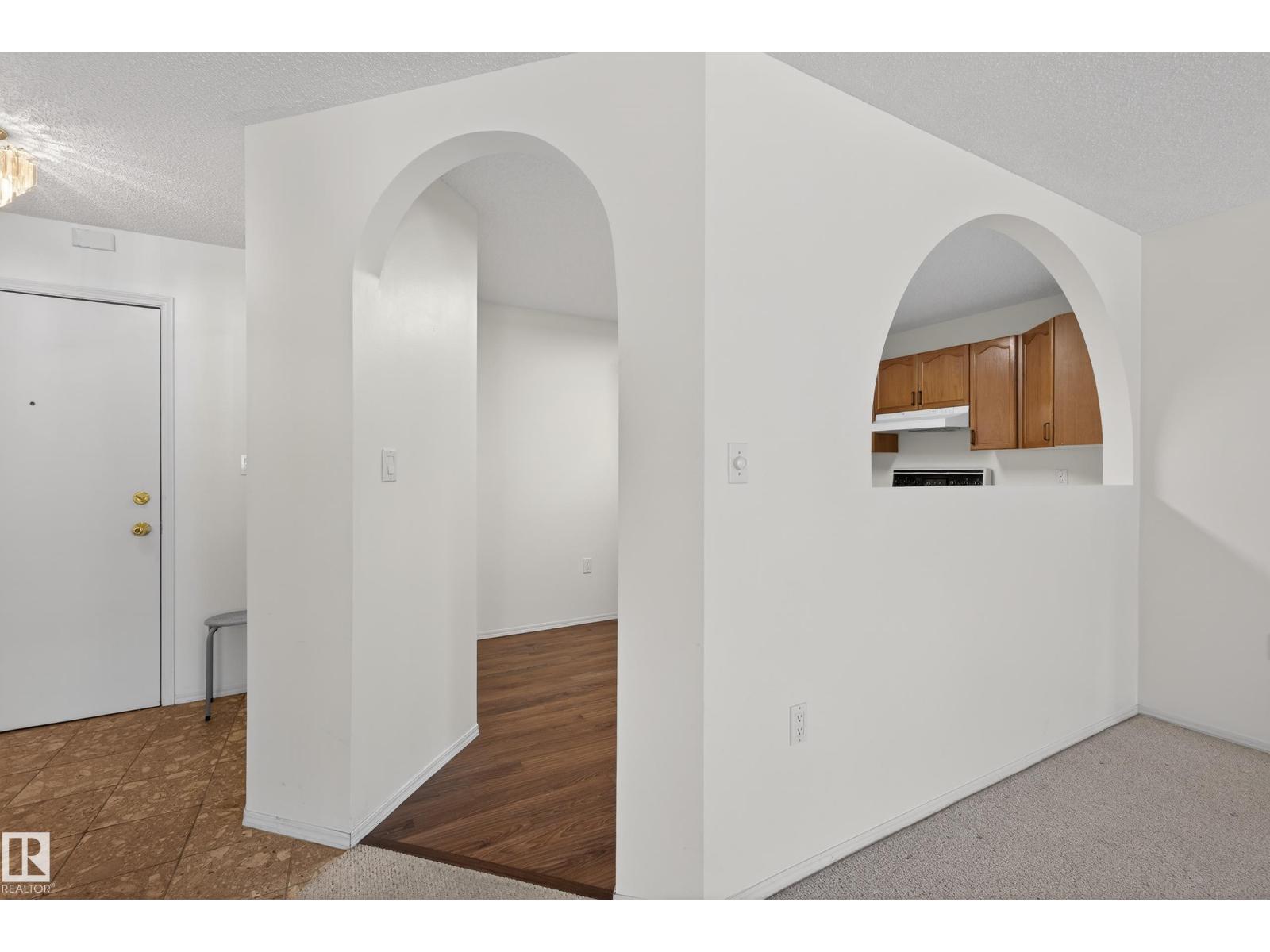 #106 15499 CASTLE DOWNS RD NW