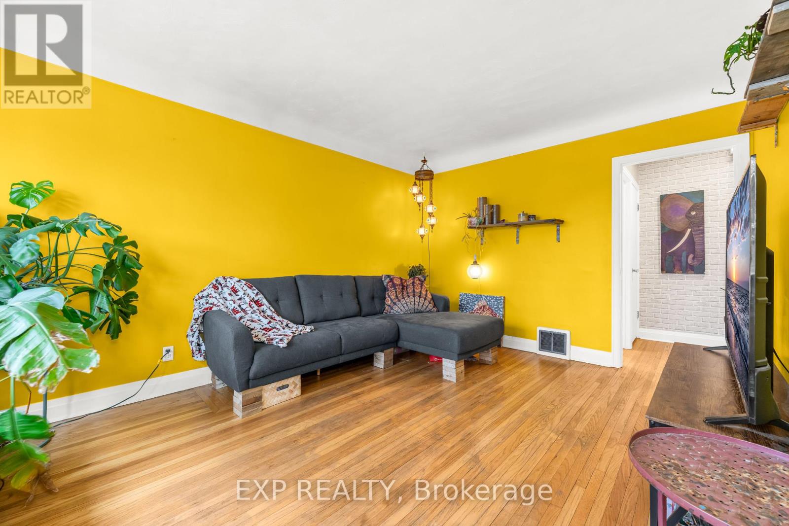 101 ERIN AVENUE