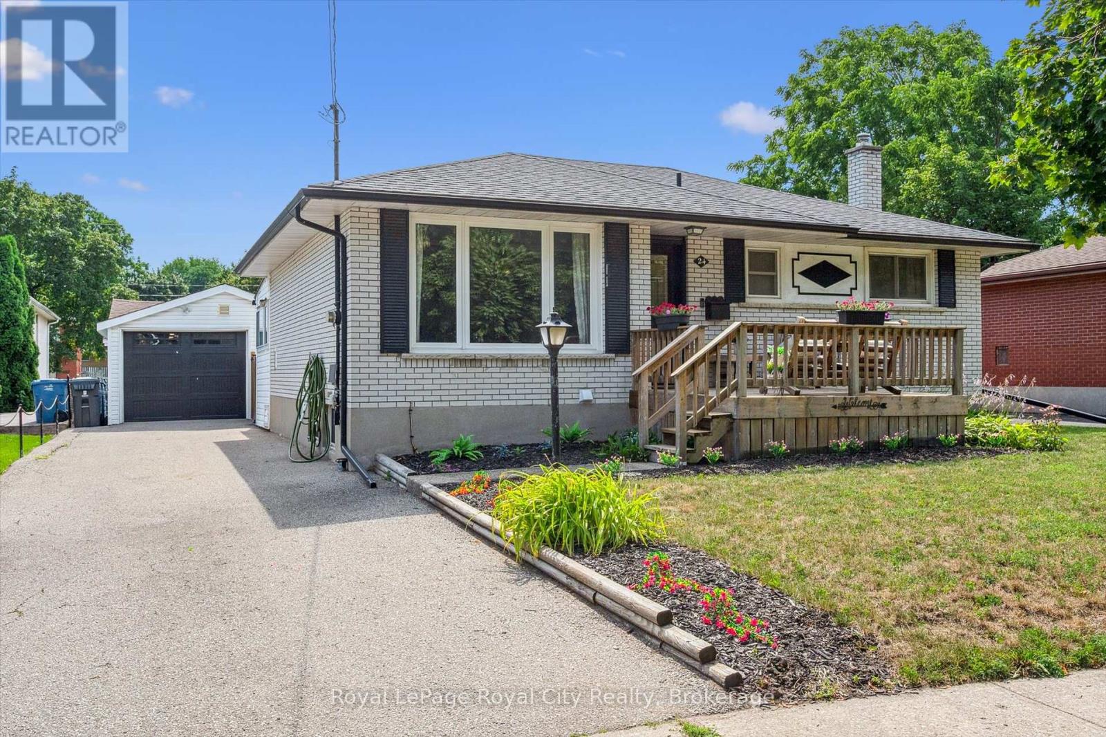 24 JULIA DRIVE