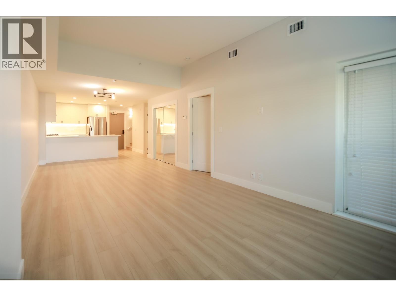 102 22265 DEWDNEY TRUNK ROAD