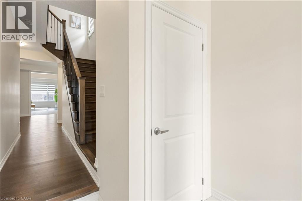 285 BROADACRE Drive