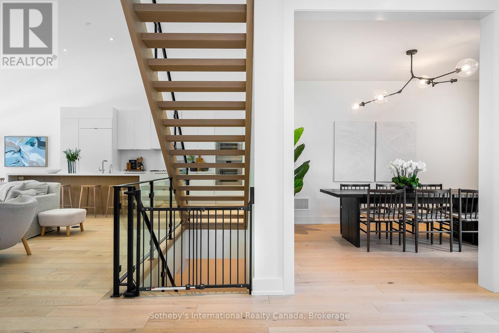 102 TEKIAH ROAD