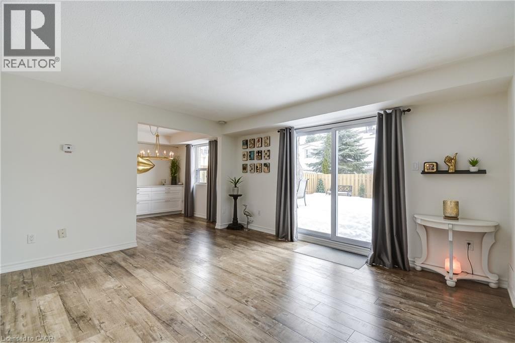 475 CLARIDGE Road Unit# 6