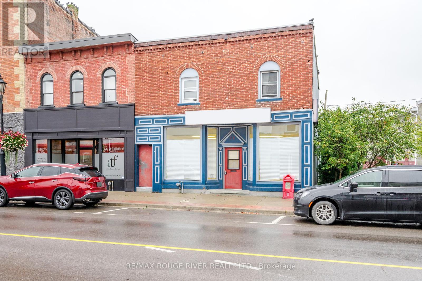 11 FRONT STREET N