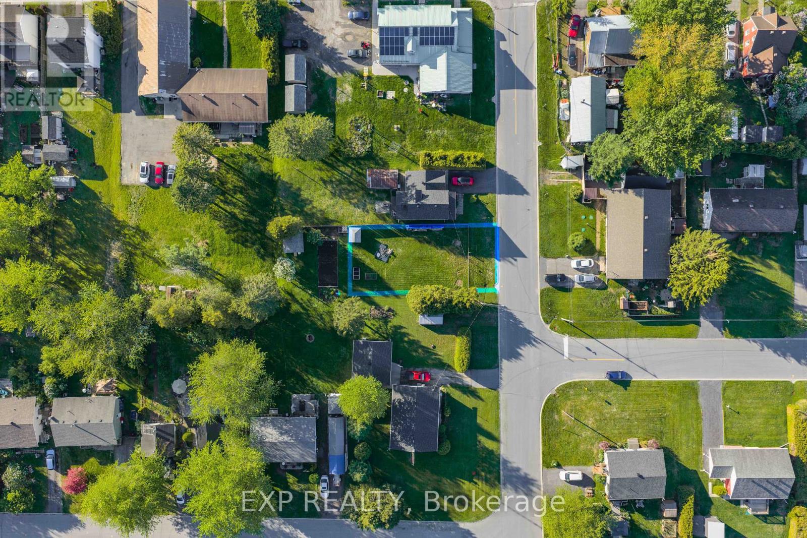 Photo 1 of 12 — 4 MONTCALM STREET, Clarence-Rockland, ON K0A1E0