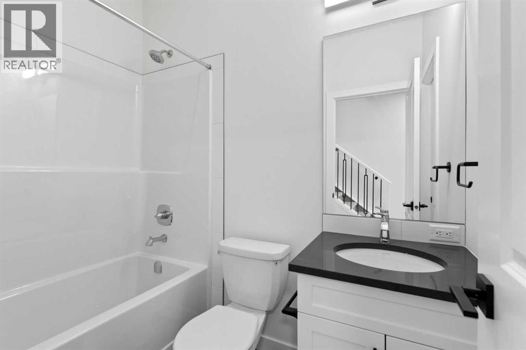 175 Belvedere Crescent SE