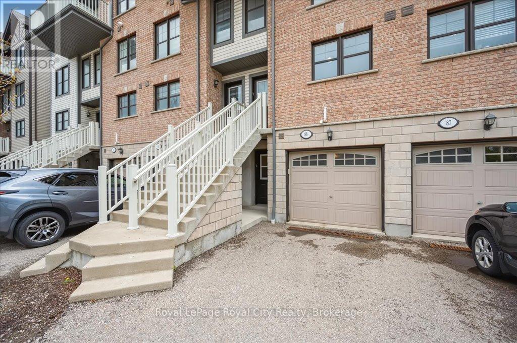 86 - 701 HOMER WATSON BOULEVARD