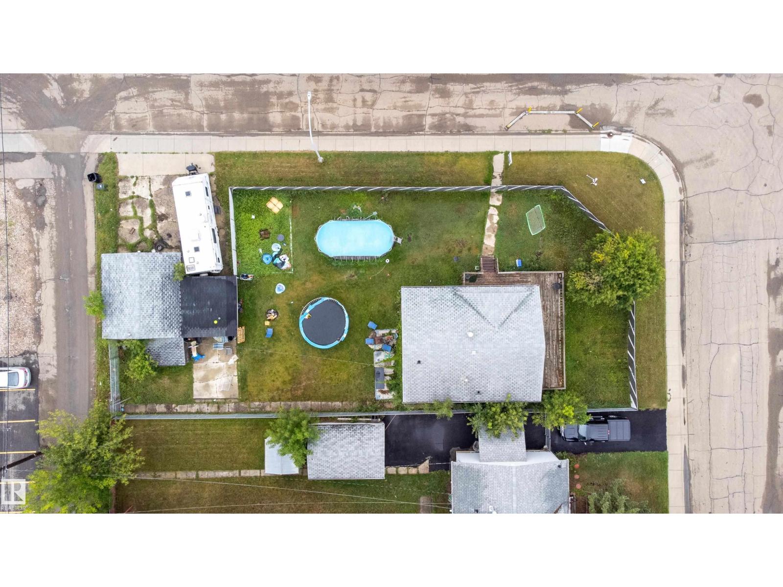 15630 105 AV NW