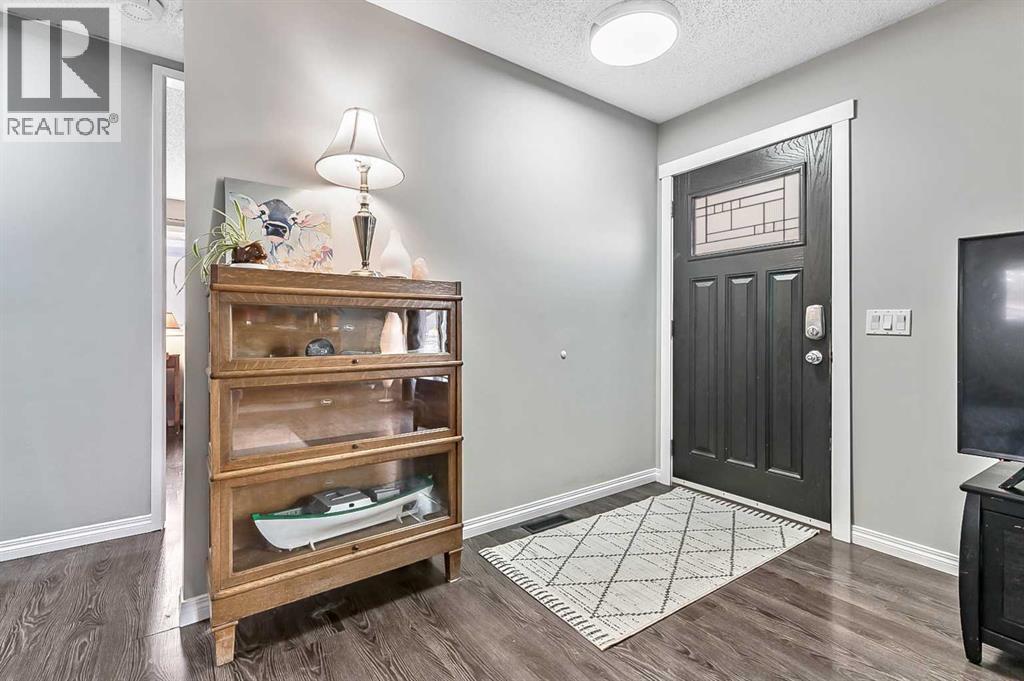 399 Maitland Crescent NE