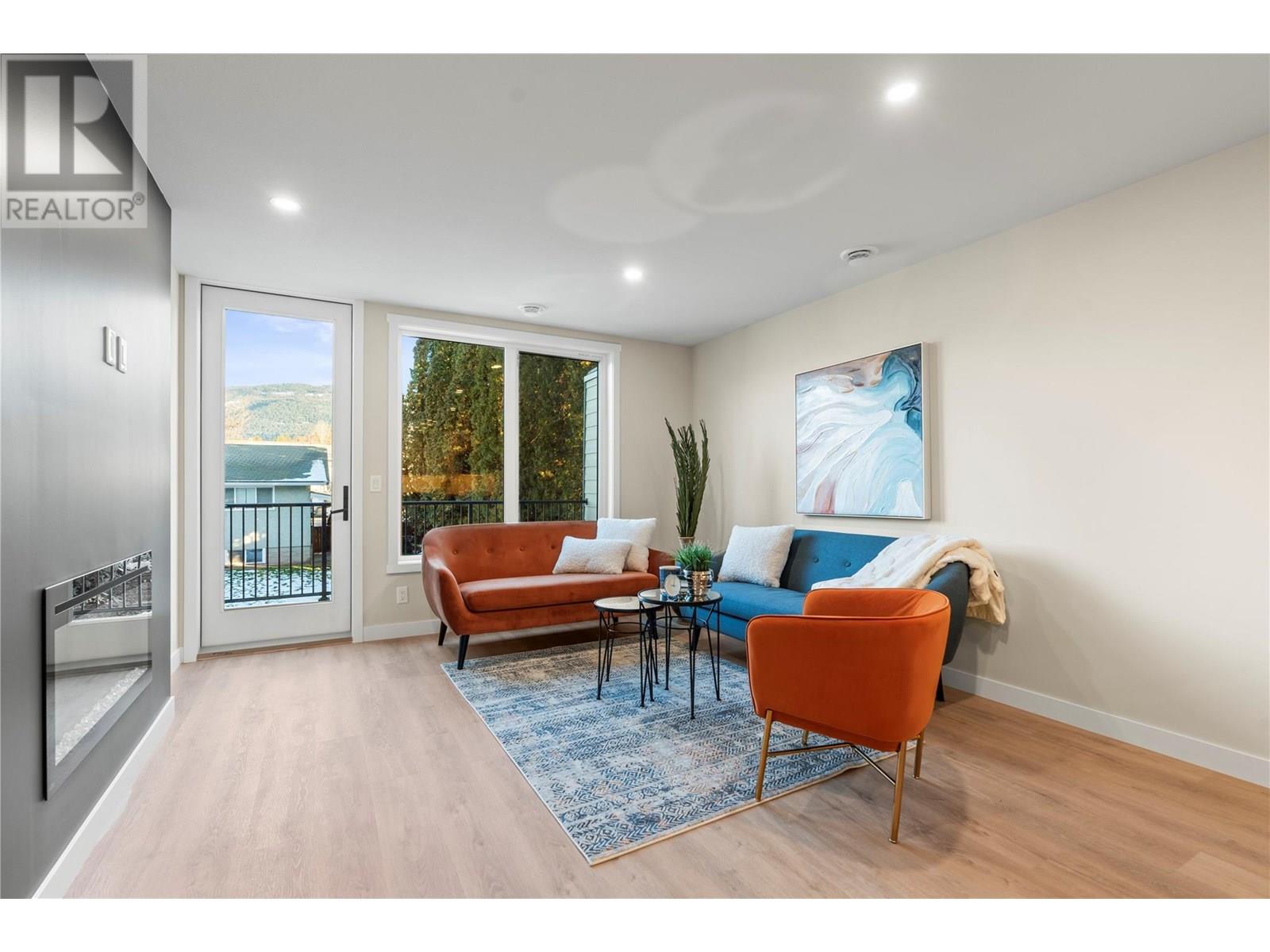 3907 26 Street Unit# 2