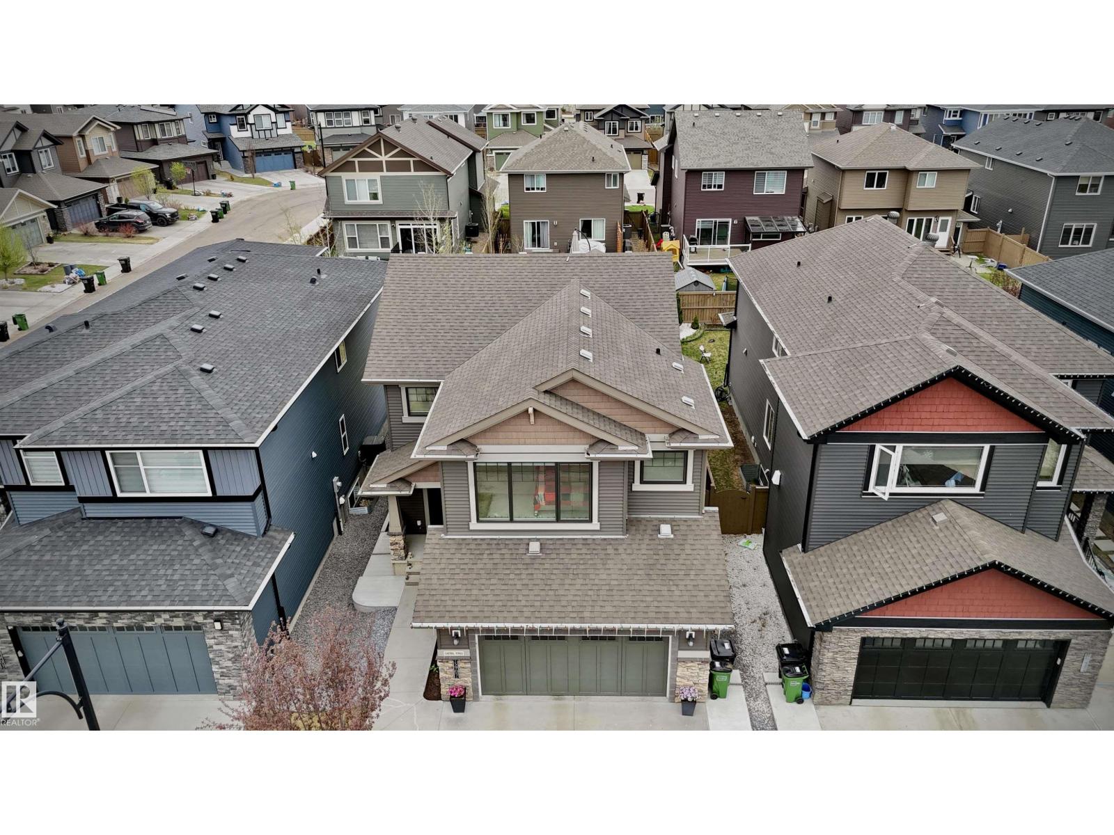 5907 19 AV SW