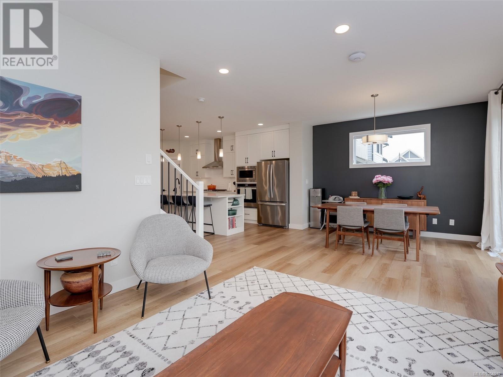 3336 Pipit Pl