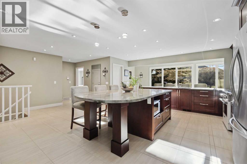 127 Varsity Estates Grove NW