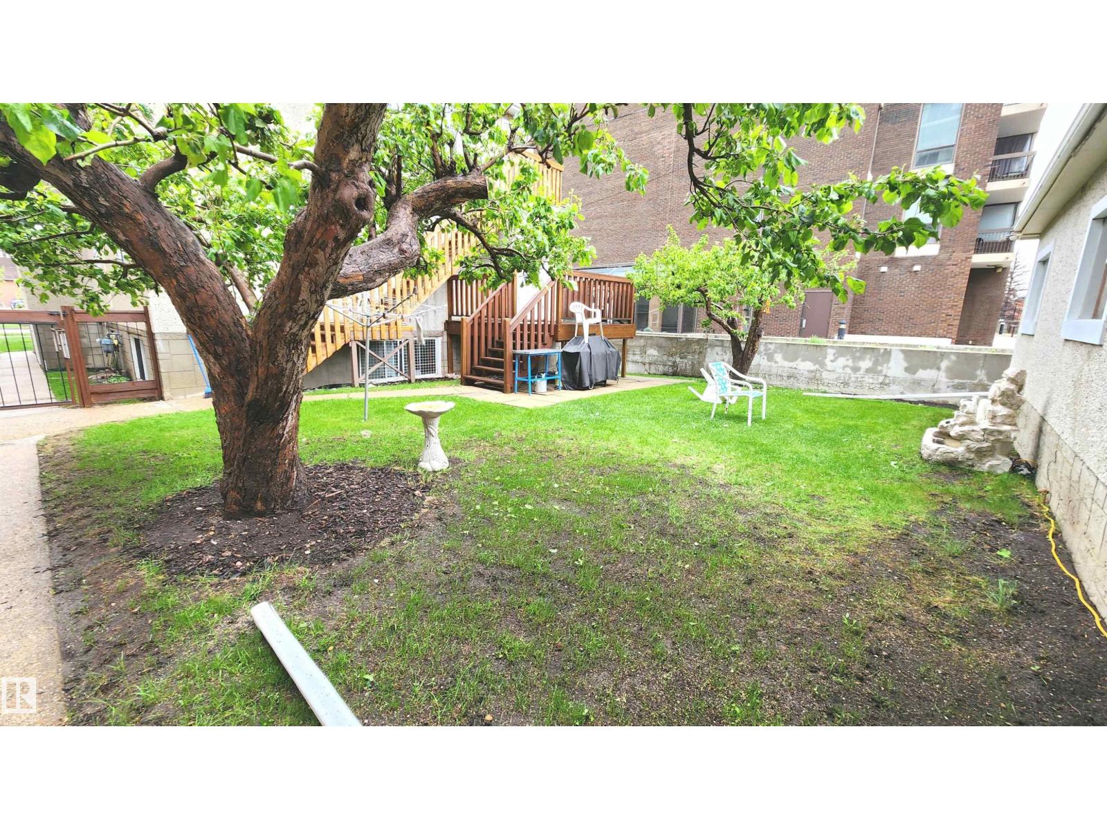 10017 113 ST NW