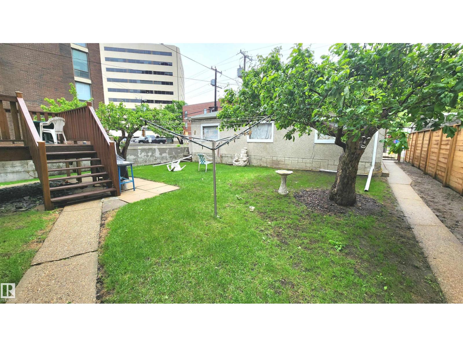 10017 113 ST NW