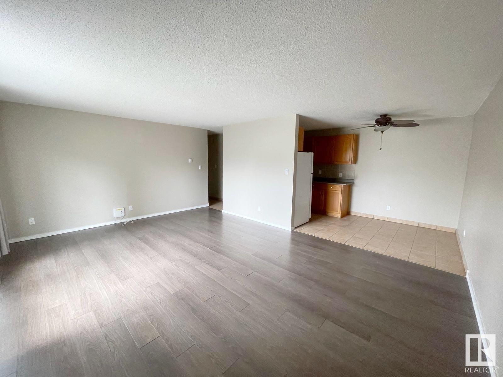 #103 2545 116 ST NW