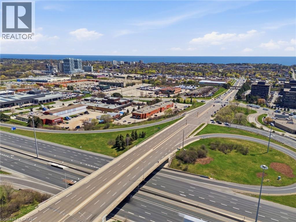 245 WYECROFT Road Unit# 4