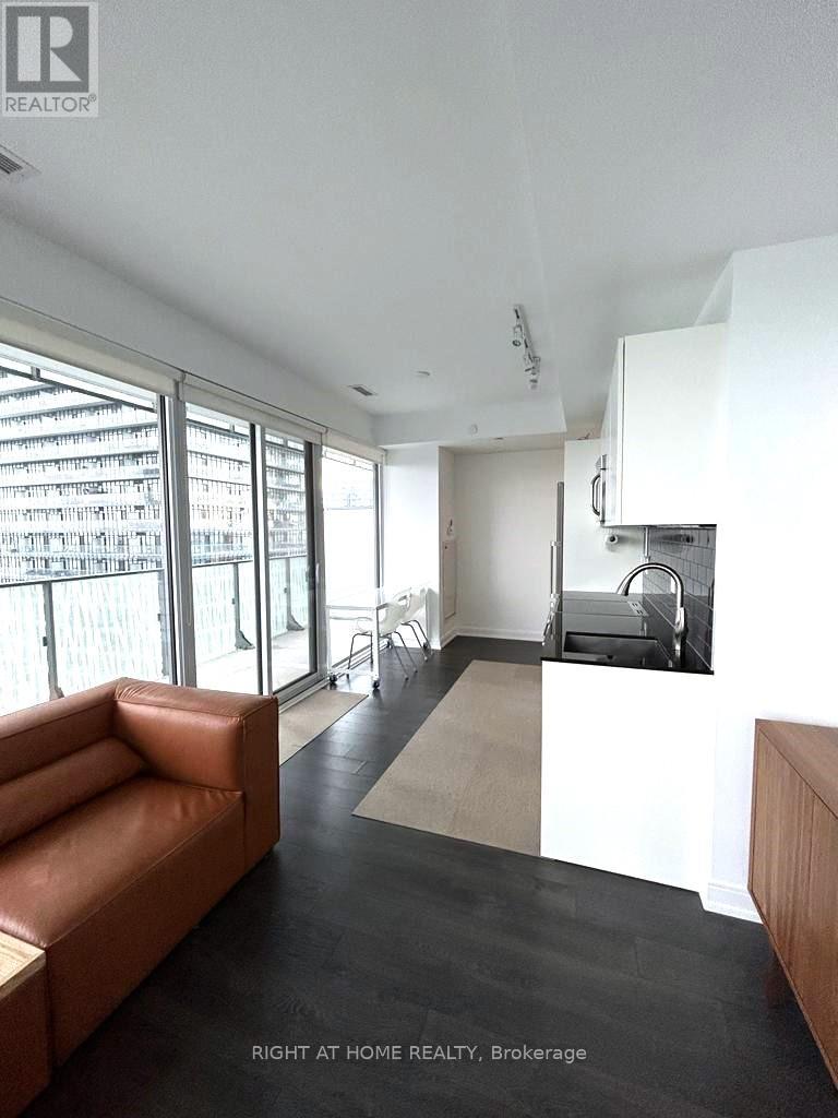2802 - 42 CHARLES STREET E