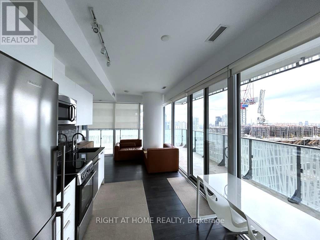 2802 - 42 CHARLES STREET E