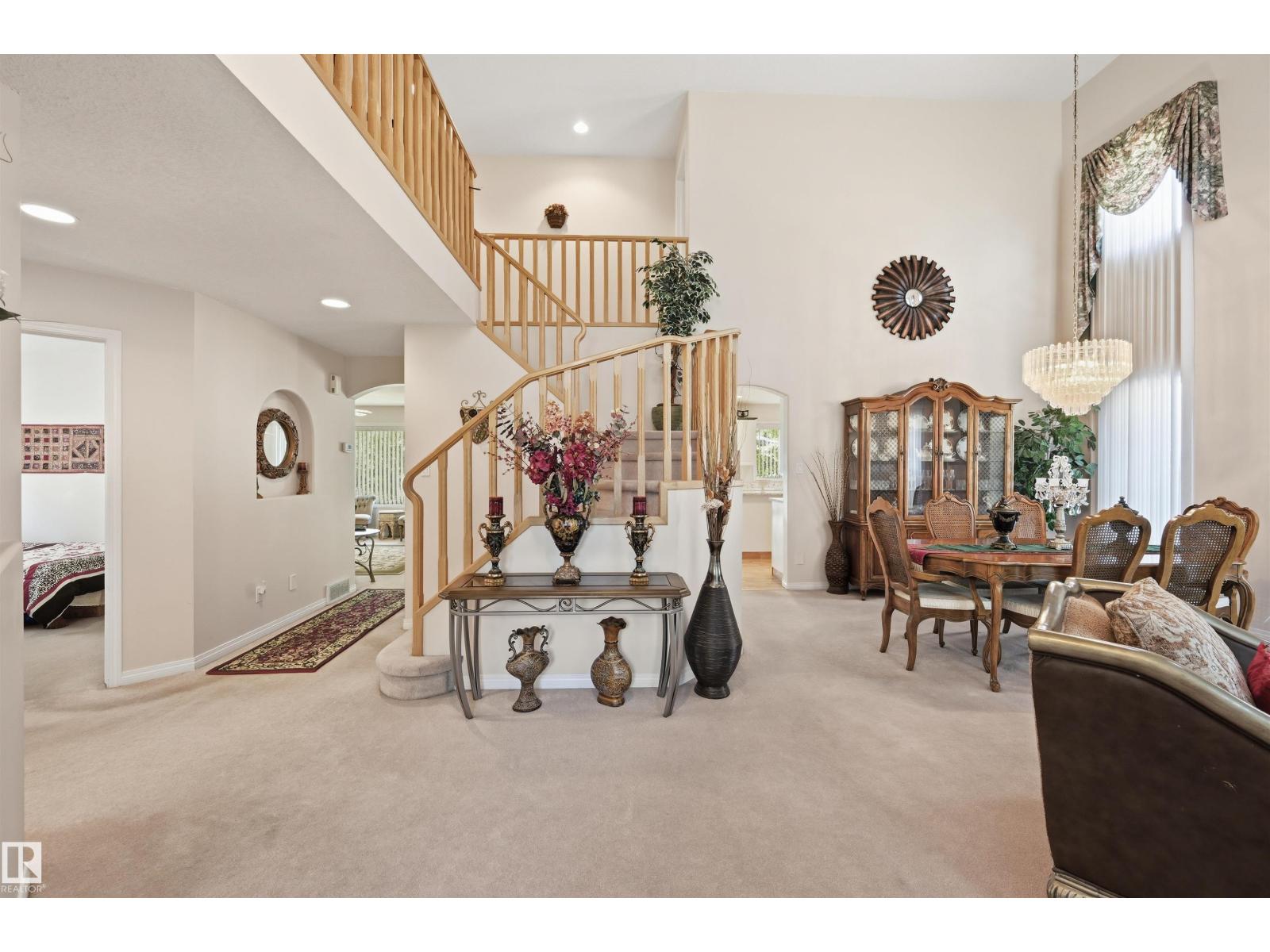 514 BUTTERWORTH WY NW