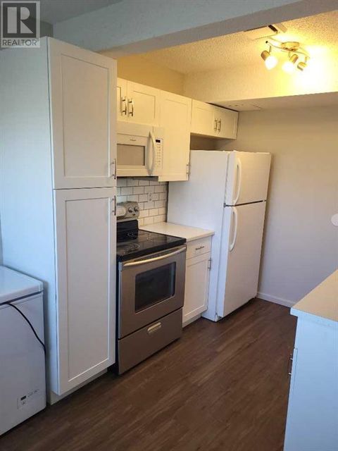 40, 55 Lemoyne Crescent W Lethbridge AB T1J4K7