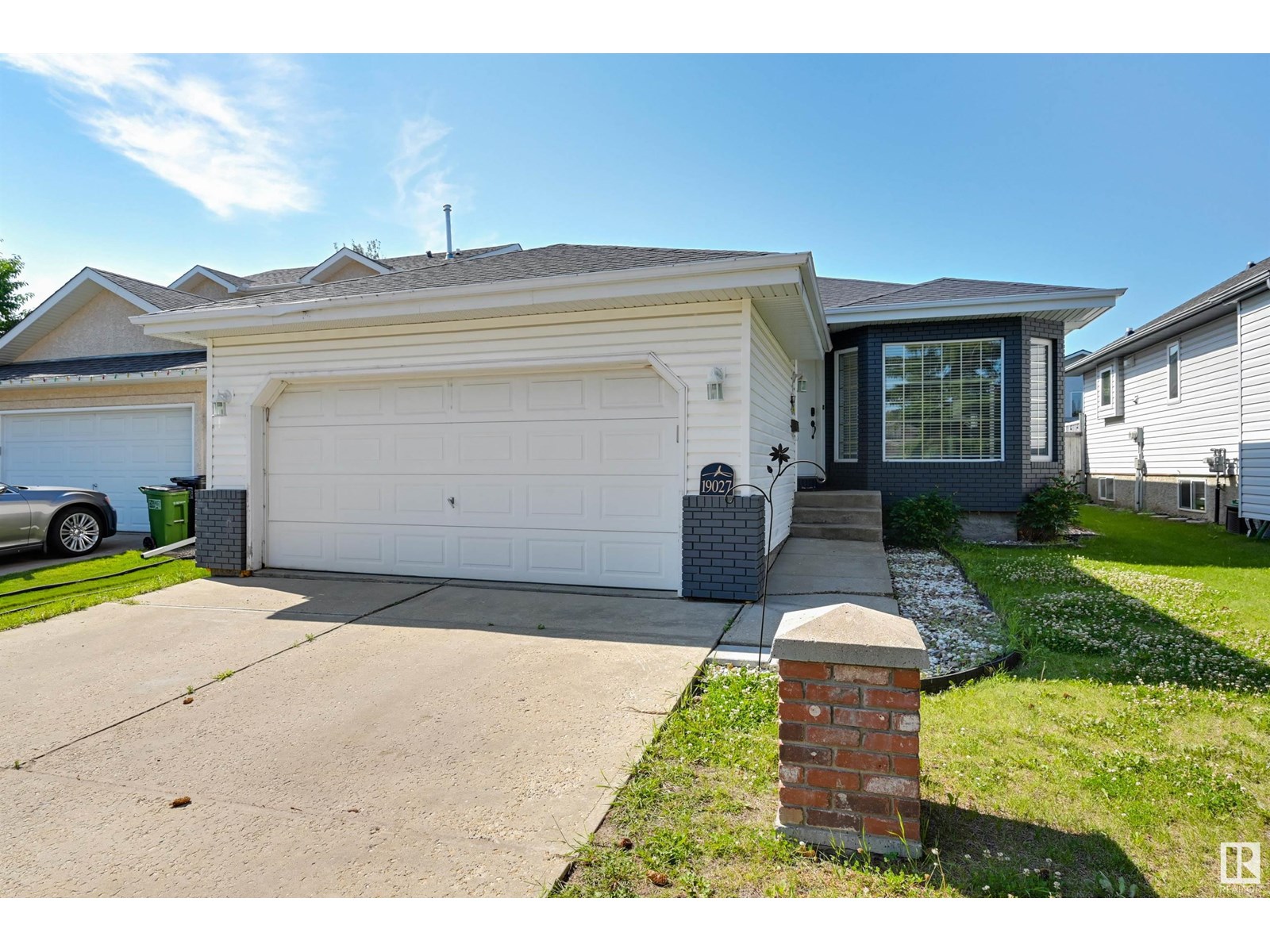 19027 53 AV NW