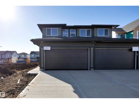 8925 ELVES LO NW Edmonton AB T6M3G3