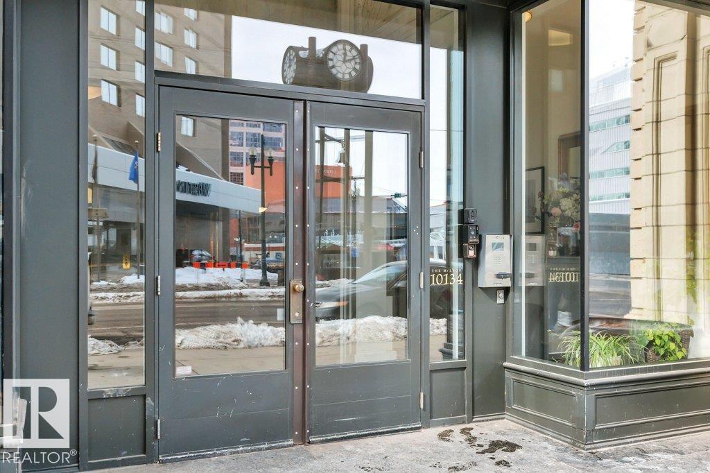 #609 10134 100 ST NW