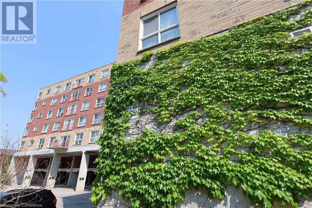 20 ST GEORGE Street Unit# 211