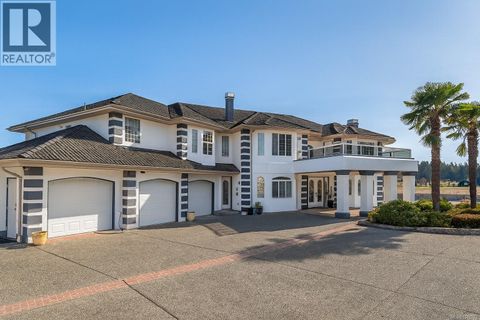 7112 Puckle Rd Central Saanich BC V8M1W4