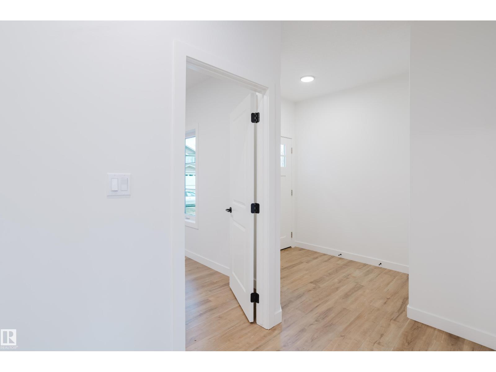 708 ELDERBERRY CL NW