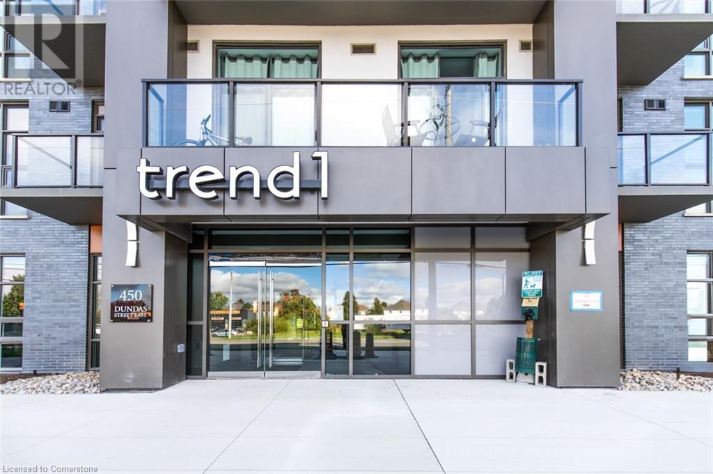 450 DUNDAS Street E Unit# 303
