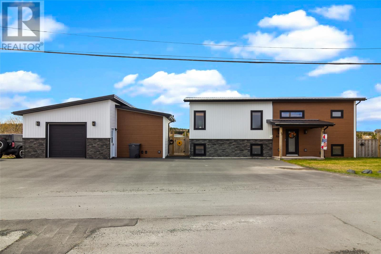 31-33 George Mercer Drive