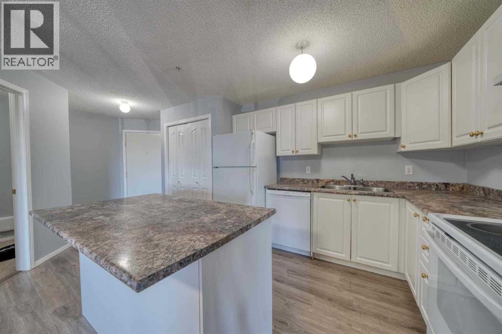 208, 1000 Somervale Court SW