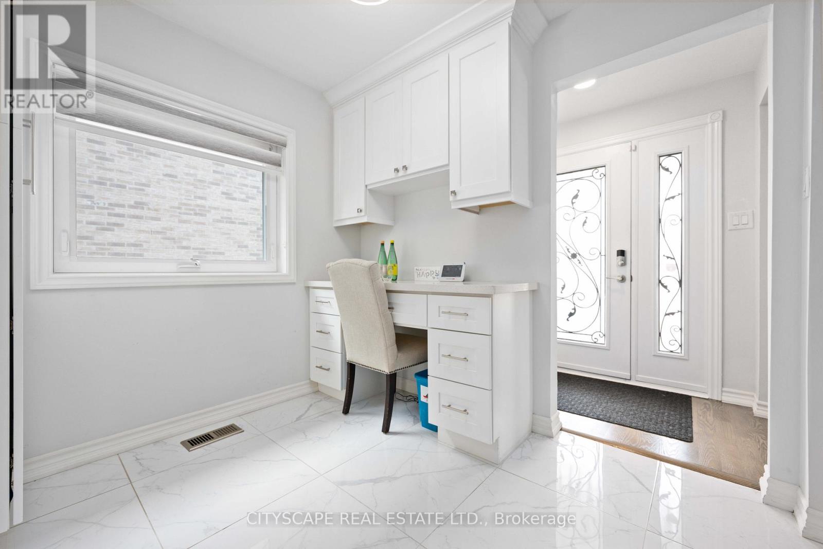 39 BENTWORTH AVENUE