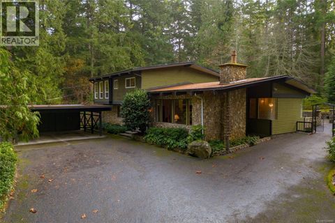 9565 Ardmore Dr North Saanich BC V8L5H3