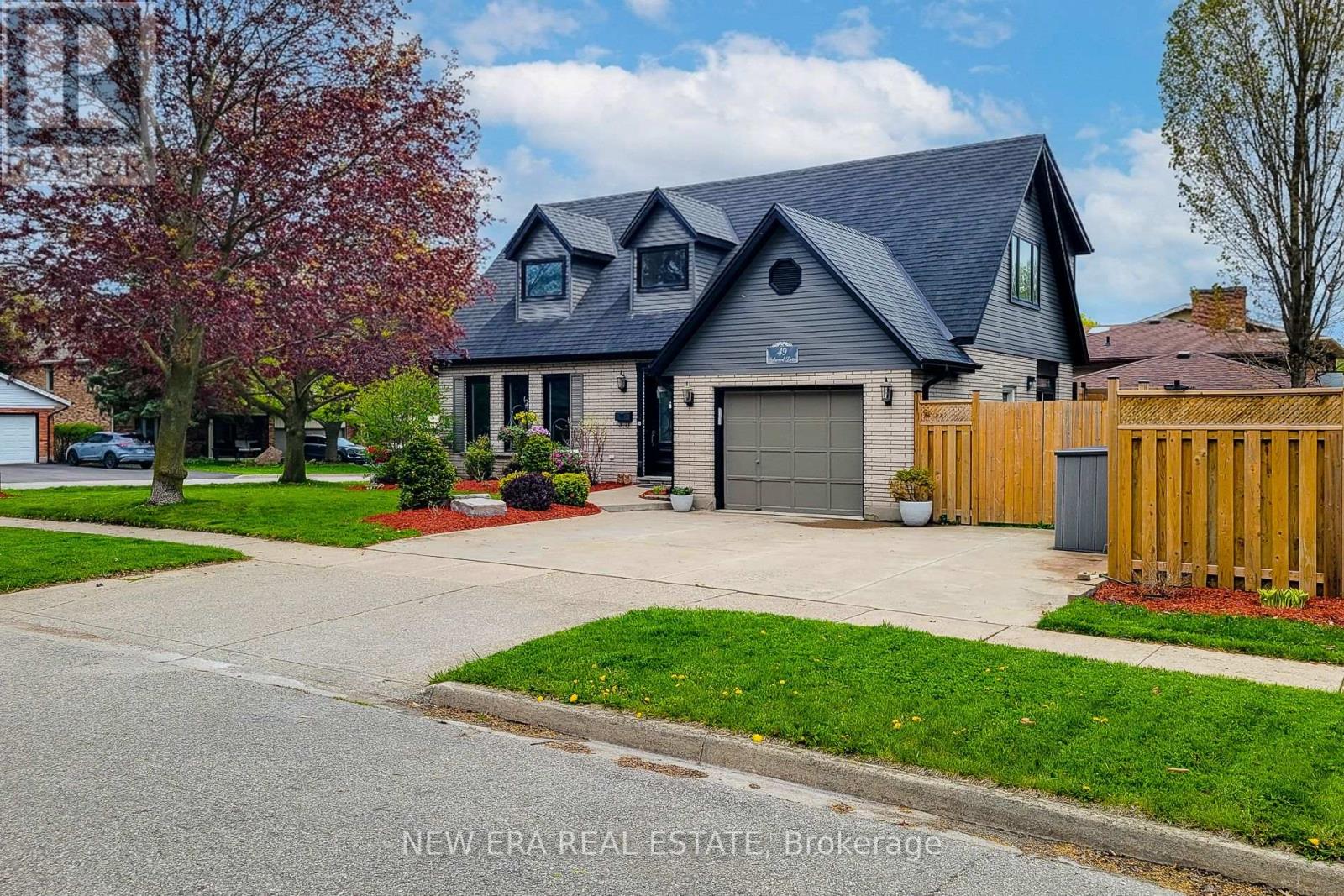 49 ASHWOOD DRIVE