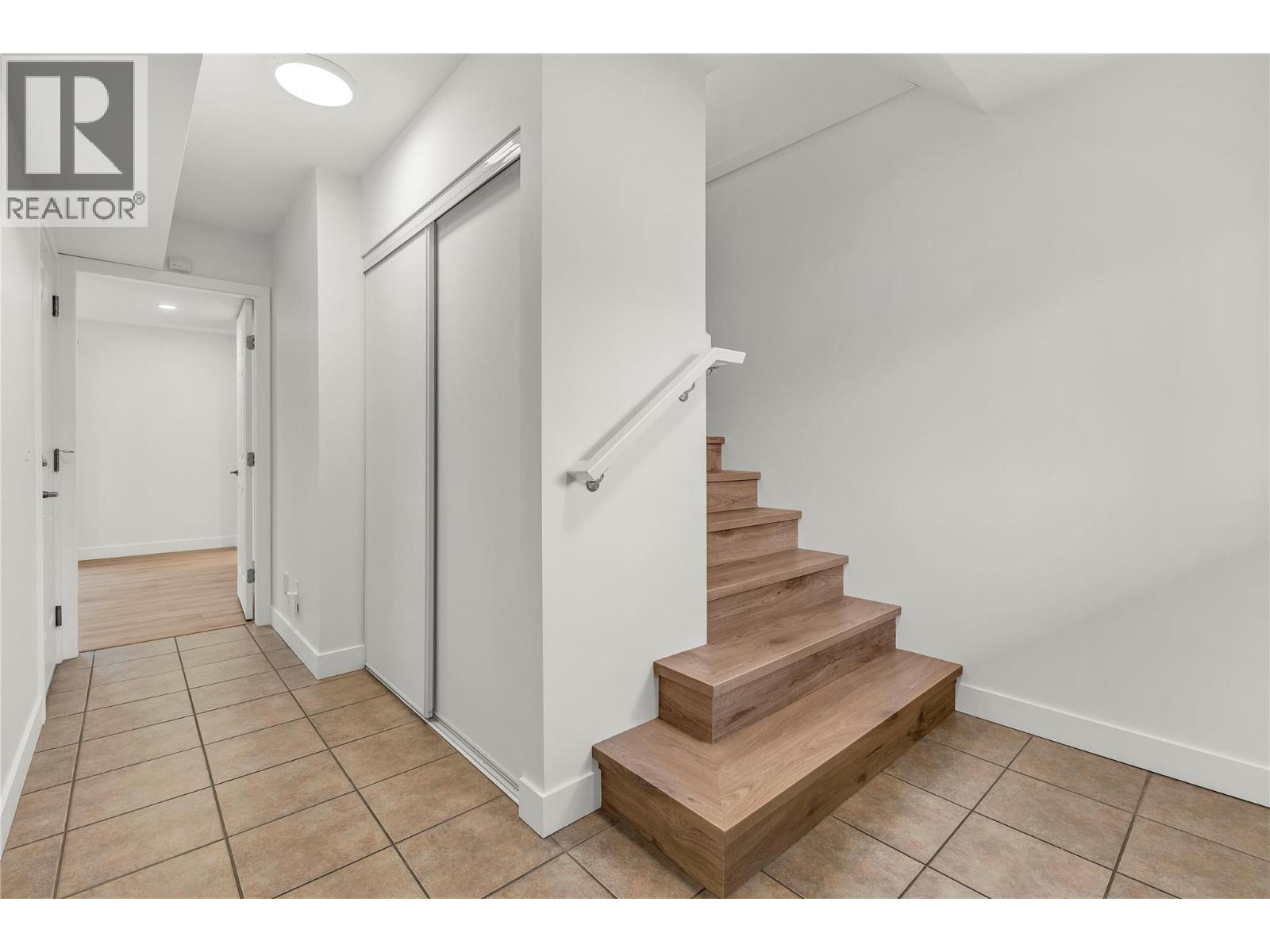 48 Galt Avenue Unit# 105