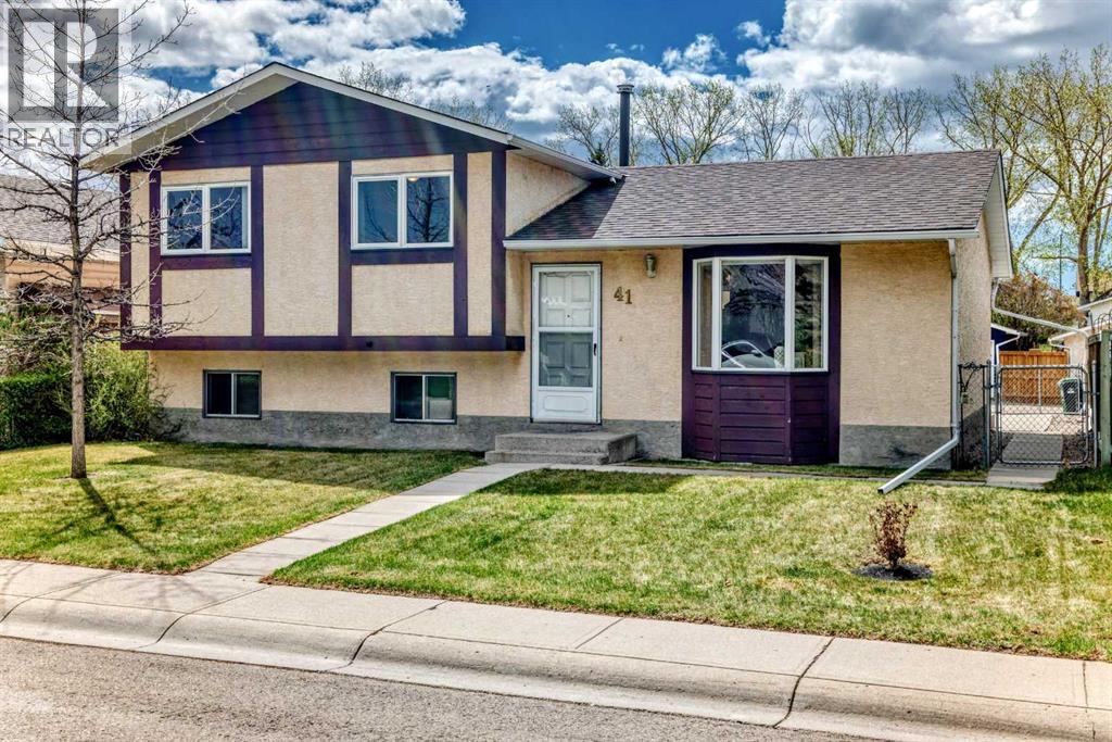 41 Alder Crescent SE