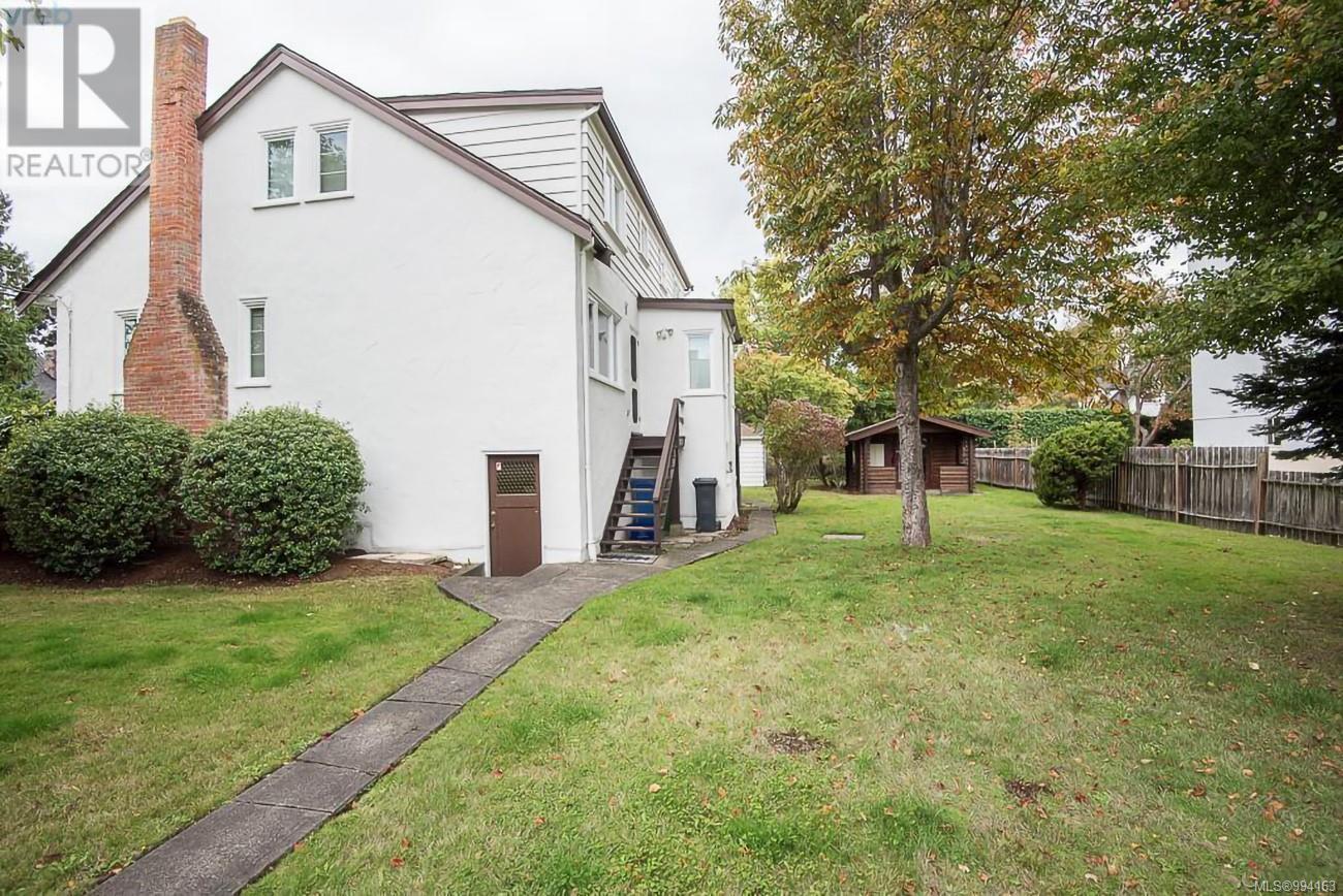 2634 Currie Rd