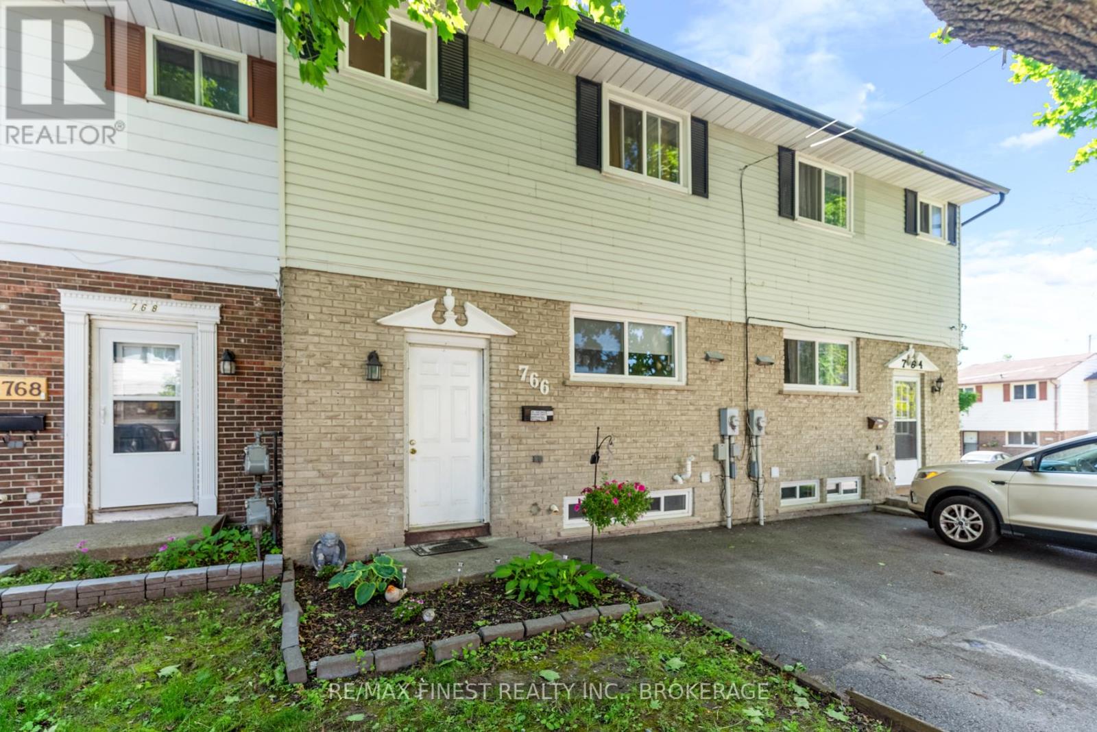 766 ASHWOOD DRIVE