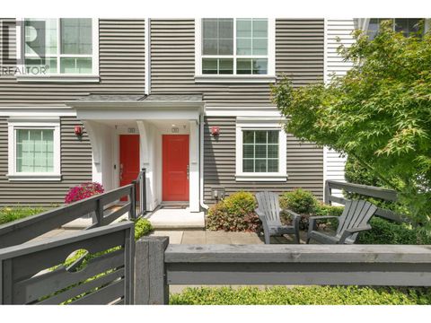 35 19696 HAMMOND ROAD Pitt Meadows BC V3Y0G7